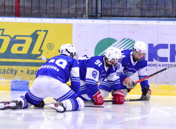 Nové reporty k přečtení jsou tu!